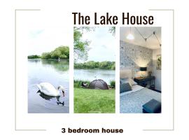 The Lake House, Woking，位于沃金的酒店