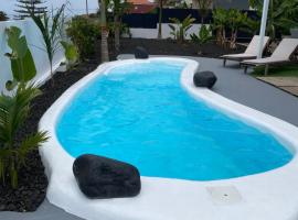 Tagoro Sunset View & Heated Pool Tenerife，位于圣克鲁斯-德特内里费的别墅