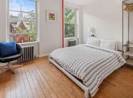 Convenient 2BR - Walking distance to Times Square