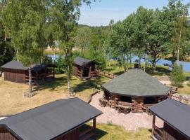 Svensson's Log Cabins，位于Osby的度假屋