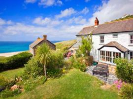 Petra, Cornish Cottage With lovely Garden, Wow Sea Views, By the Beach，位于森嫩的酒店