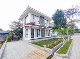 RedDoorz at Batutulis Bogor Villa Papatong by M，位于茂物的酒店