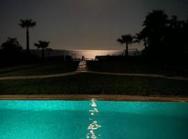 Ionion Beachfront Villa，位于阿依纳帕的酒店