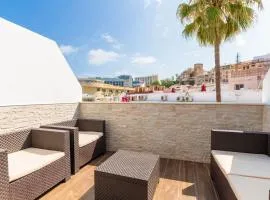 ¡Terraza, relax y wifi! A 50m de la playa