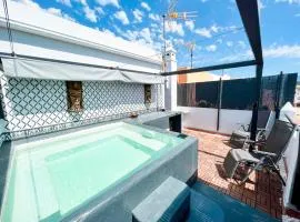 Townhouse with Arabic pool and close to the beach in Estepona