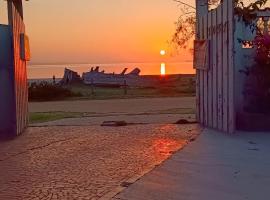 Praia Seca, 10 pessoas, em frente à lagoa do Tomé，位于阿拉鲁阿马的度假屋