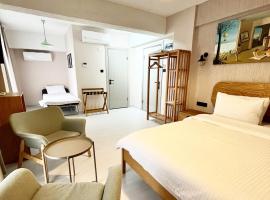 Mare House Boutique Hotel，位于伯萨的酒店