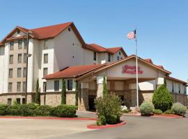 休斯顿美国国家航空航天局明湖希尔顿酒店，位于韦伯斯特的带停车场的酒店