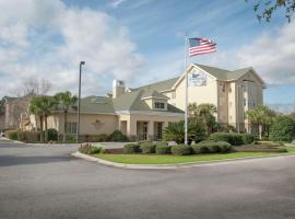 Homewood Suites by Hilton Pensacola Airport-Cordova Mall Area，位于彭萨科拉的酒店