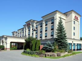 拉瓦尔汉普顿套房酒店 ，位于拉瓦尔Laval-Ouest Arena附近的酒店