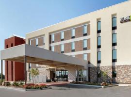 亚历山德里亚希尔顿欣庭套房酒店，位于亚历山德里亚的酒店