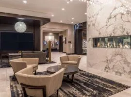 拉斐特东希尔顿逸林酒店