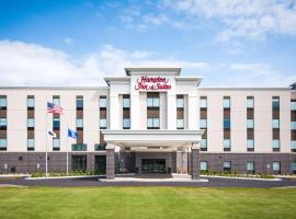 Hampton Inn and Suites at Wisconsin Dells Lake Delton，位于威斯康星戴尔的酒店