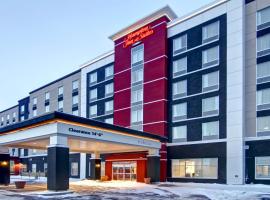 Hampton Inn & Suites by Hilton Grande Prairie，位于大草原机场 - YQU附近的酒店
