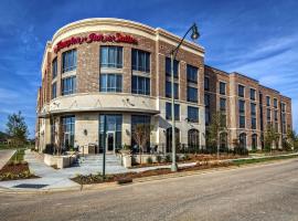 Hampton Inn & Suites Franklin Berry Farms, Tn，位于富兰克林利珀佛科酿酒厂附近的酒店