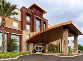 Hampton Inn & Suites Buena Park，位于博伟公园的酒店