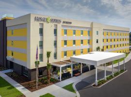 Home2 Suites by Hilton Lakeland South Polk Parkway，位于莱克兰的酒店