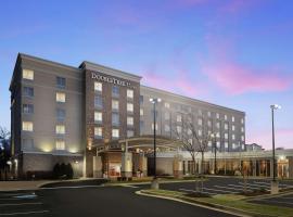 DoubleTree Richmond Airport，位于桑兹顿里士满国际机场 - RIC附近的酒店