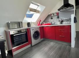 Bel appartement lumineux 35m2, Bord De Loire，位于圣让勒布朗的酒店