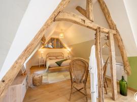 Gîte familial avec jardin, proche nature, idéal pour randonneurs et séjours reposants en Picardie Verte - FR-1-526-36，位于Loueuse的酒店