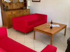 Carnegie House 3 Carnegie St Port Elliot - BYO Linen