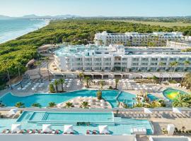 Iberostar Selection Albufera Park All Inclusive，位于穆罗海滩的酒店