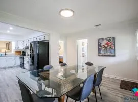 Spacious Home In Richmond Hill, Pet Friendly W- King Bed