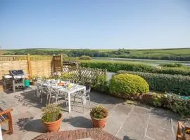 Newquay Tamarisk Lodge on the Gannel