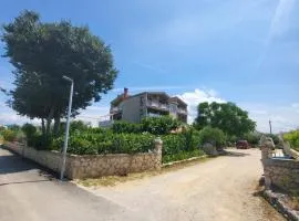 Apartmani Milka
