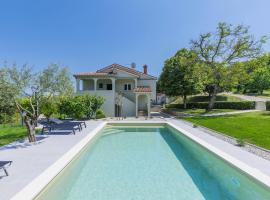 Holiday Home Carlo by Interhome，位于皮肯的酒店