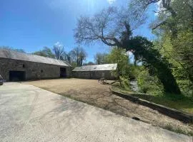 Crymlyn barn