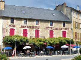 hôtel de la gare，位于塞维拉克勒沙托的酒店
