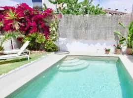 Beach house with private swimming pool * 5 min walk to the beach