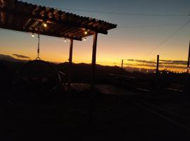 Chalés Pôr Do Sol，位于Alto Caparao的酒店