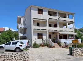 Apartments by the sea Mandre, Pag - 3084，位于科兰的酒店