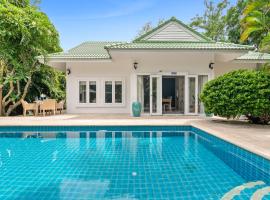 2BR Villa Baan Chanchai, seconds to beach，位于拉迈的别墅