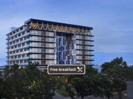 Hotel Santika Premiere Padang，位于巴东的酒店