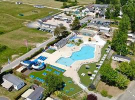 MHVACANCES LOUENT PLUSIEURS MOBILHOMES DANS CAMPING 4 ETOILES PROCHE CHATEAUX et ZOO BEAUVAL，位于翁赞的酒店