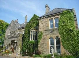 Hunday Manor Country House Hotel