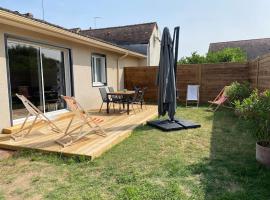 Proche Chambord - Gîte Cosy à l'Orée du Bois de St Cyr，位于拉法特盛赛尔的酒店