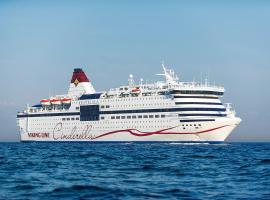 Viking Line ferry Viking Cinderella - Cruise Stockholm-Helsinki-Stockholm，位于斯德哥尔摩的度假村