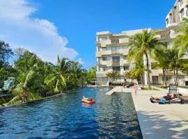 By The Sea Beach Luxury Resort - Batu Ferringhi