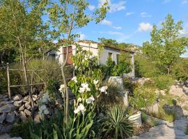 Robinson Haus PanoramA No Electricity，位于扎格沃兹德的木屋