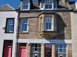 Bass View- harbourfront home Pittenweem