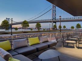 Hilton Garden Inn Camden Waterfront Philadelphia，位于Camden的酒店