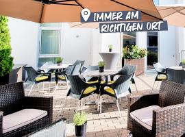 ACHAT Hotel Hockenheim，位于霍根海姆霍根海姆附近的酒店