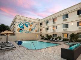 Redondo Beach Hotel, Tapestry Collection by Hilton，位于雷东多海滩的酒店