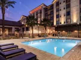 Hilton Garden Inn Pomona Chino Hills, CA，位于波莫纳的酒店