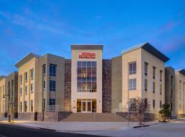 Hilton Garden Inn Temecula，位于蒂梅丘拉克罗斯可立克高尔夫俱乐部附近的酒店