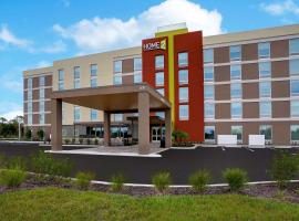 Home2 Suites By Hilton Lakewood Ranch，位于布雷登顿布兰登顿赛车公园附近的酒店